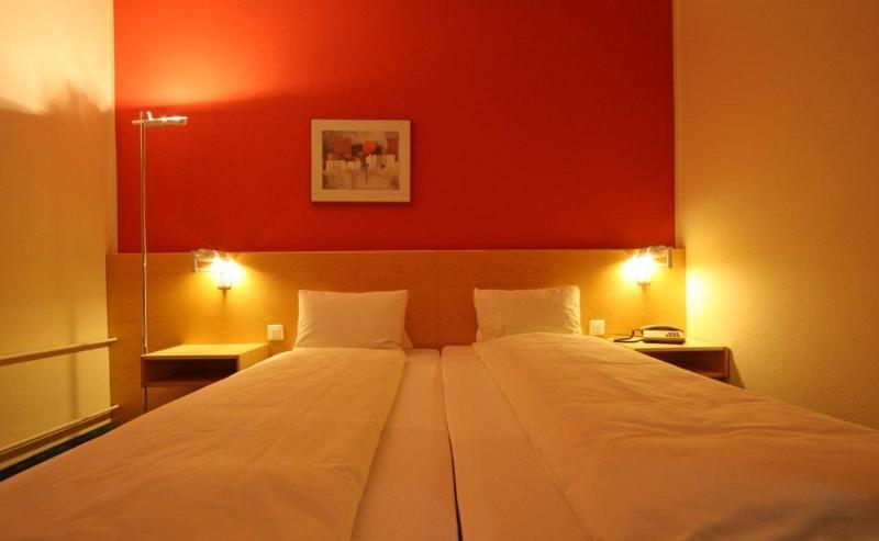 Esplanade Swiss Quality Hotel Давос Номер фото